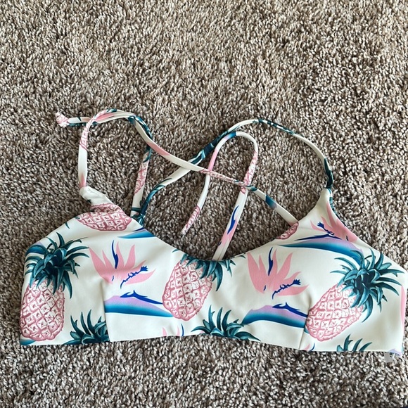 Cupshe Pineapple Bikini set - Picture 2 of 4